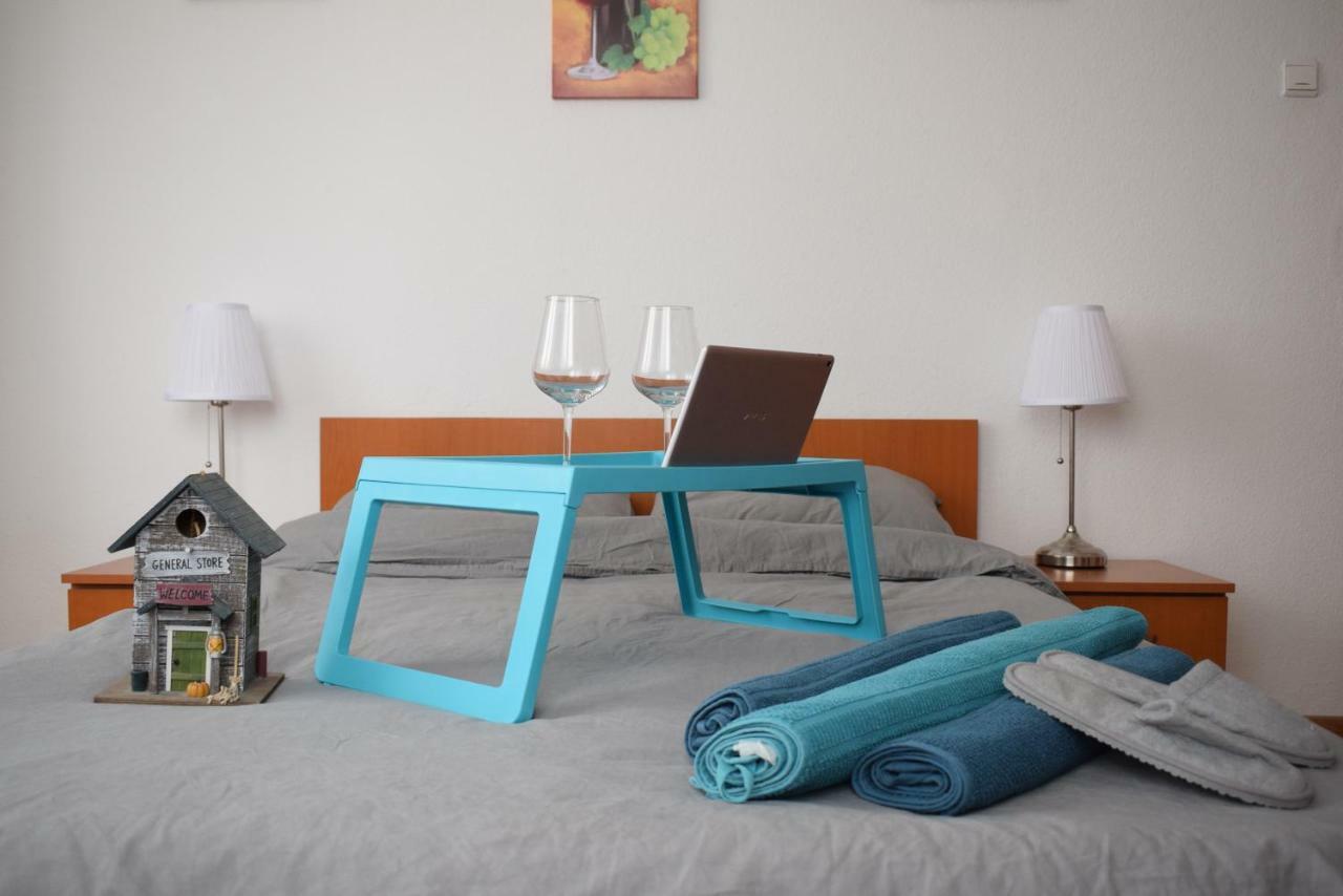 Resedinta Lui Calin Apartment Букурещ Екстериор снимка