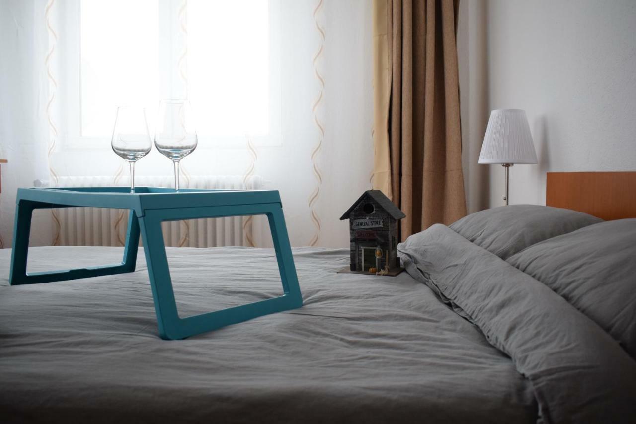 Resedinta Lui Calin Apartment Букурещ Екстериор снимка