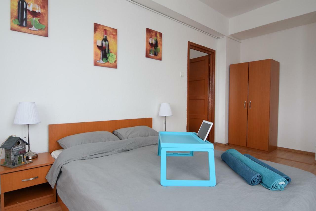 Resedinta Lui Calin Apartment Букурещ Екстериор снимка
