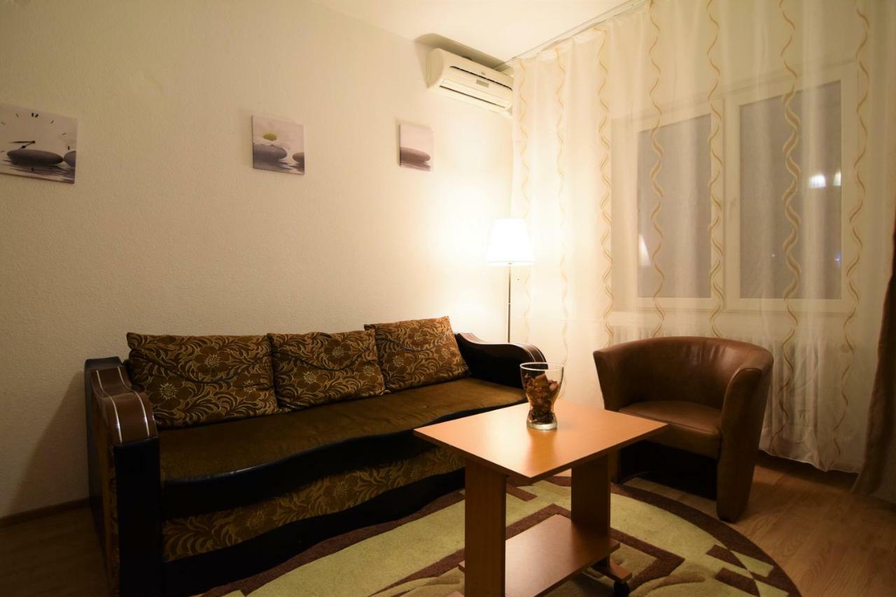 Resedinta Lui Calin Apartment Букурещ Екстериор снимка